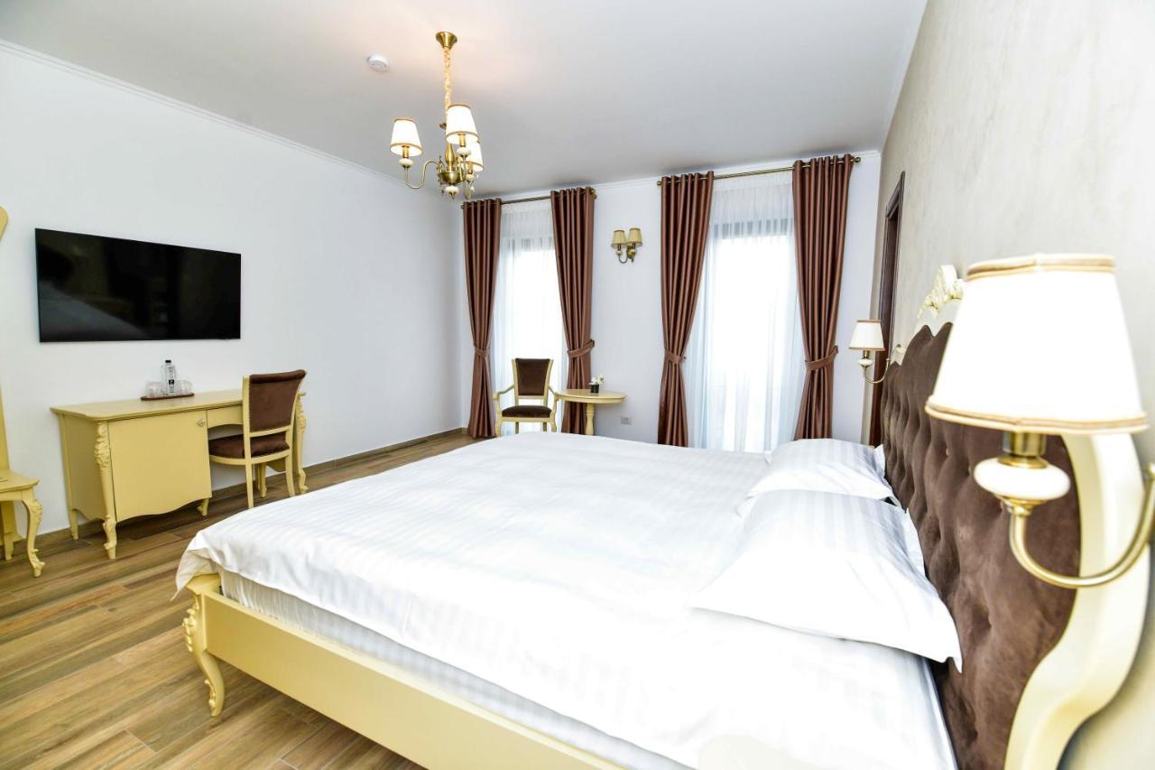 Pensiunea Ww Focsani Ngoại thất bức ảnh