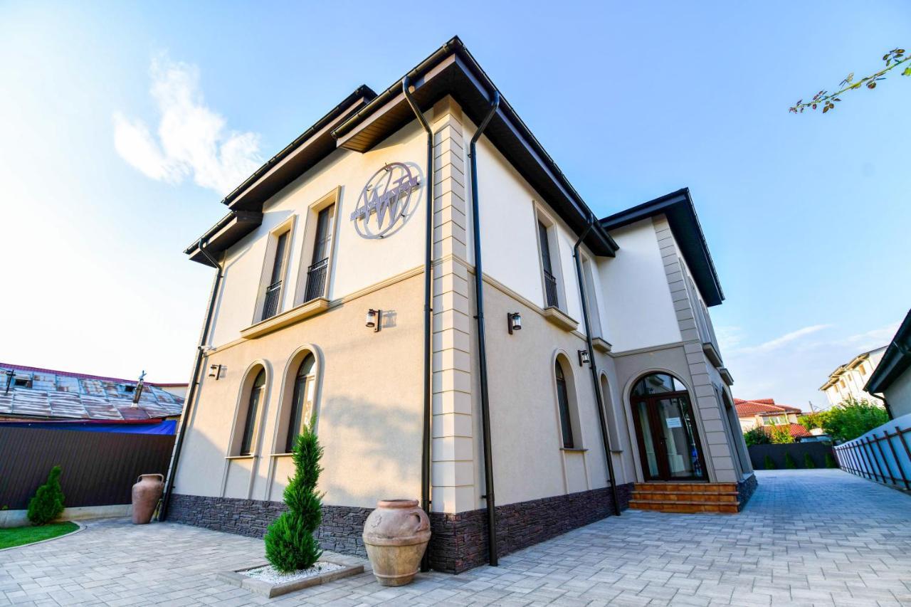 Pensiunea Ww Focsani Ngoại thất bức ảnh