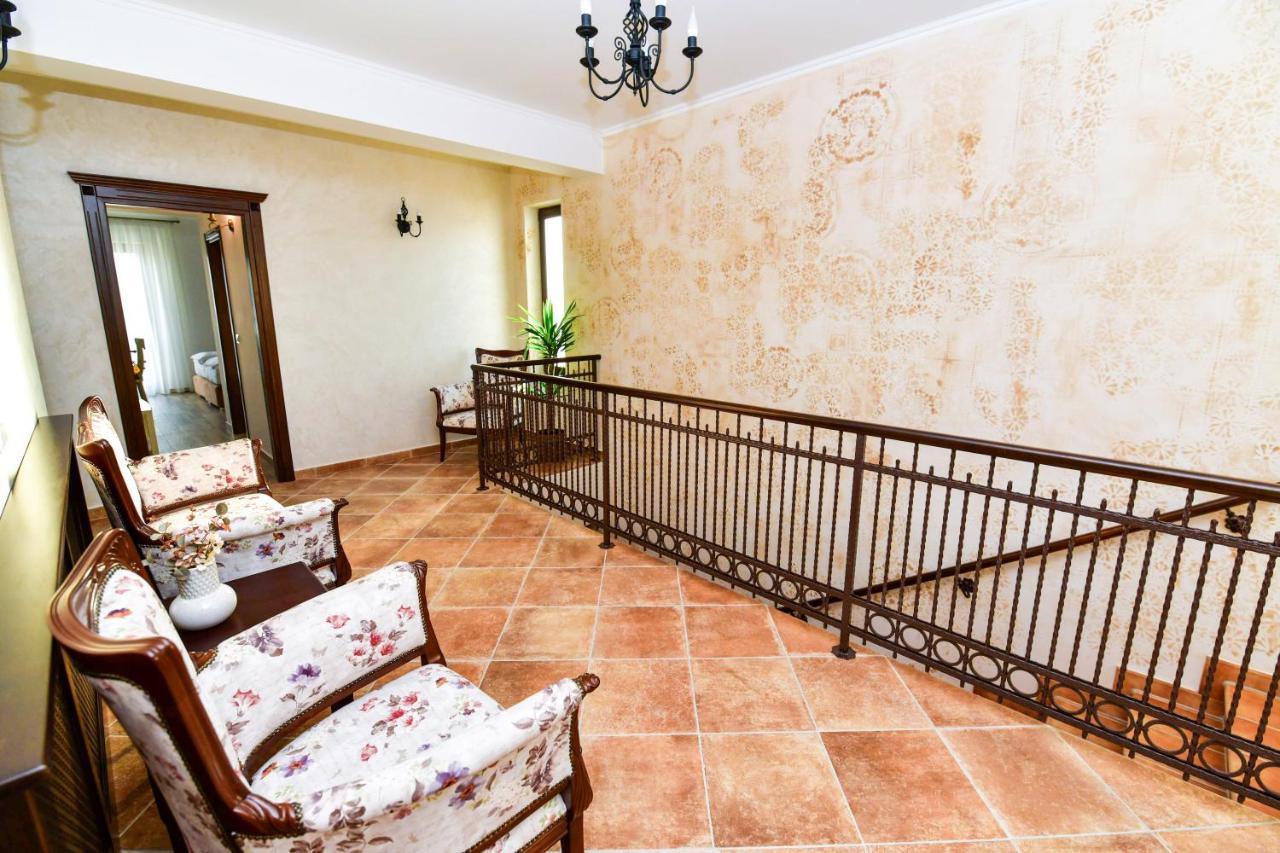 Pensiunea Ww Focsani Ngoại thất bức ảnh