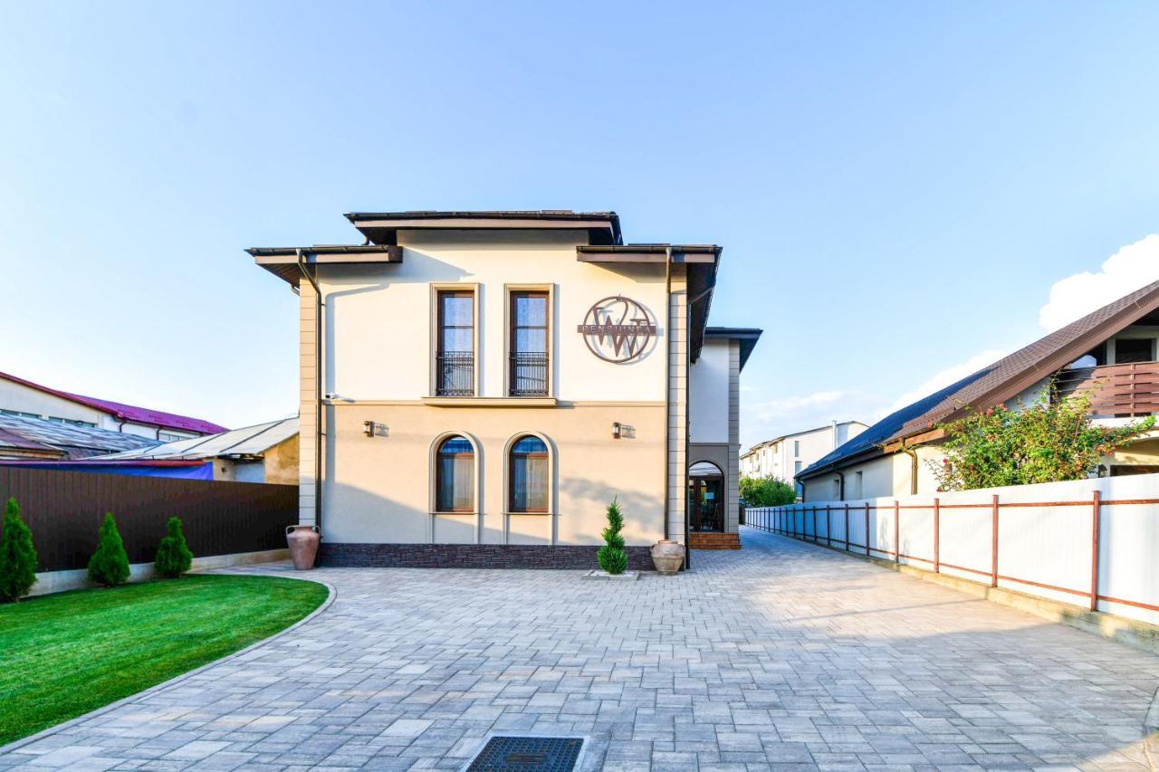 Pensiunea Ww Focsani Ngoại thất bức ảnh