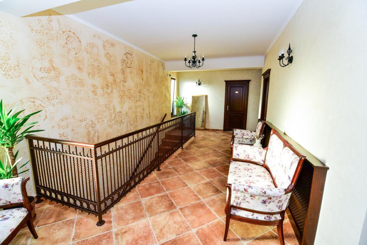 Pensiunea Ww Focsani Ngoại thất bức ảnh